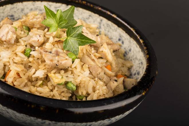 F6. Chicken Fried Rice 雞炒飯